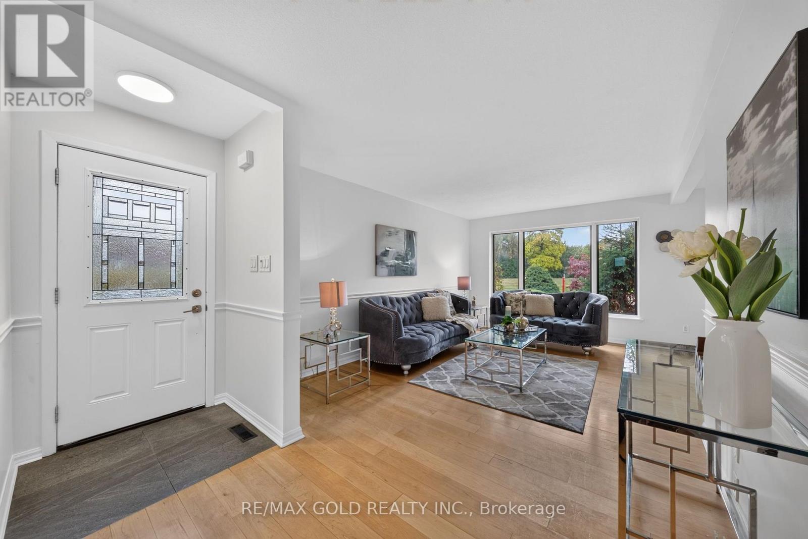722 Balmoral Drive Property Photo 7