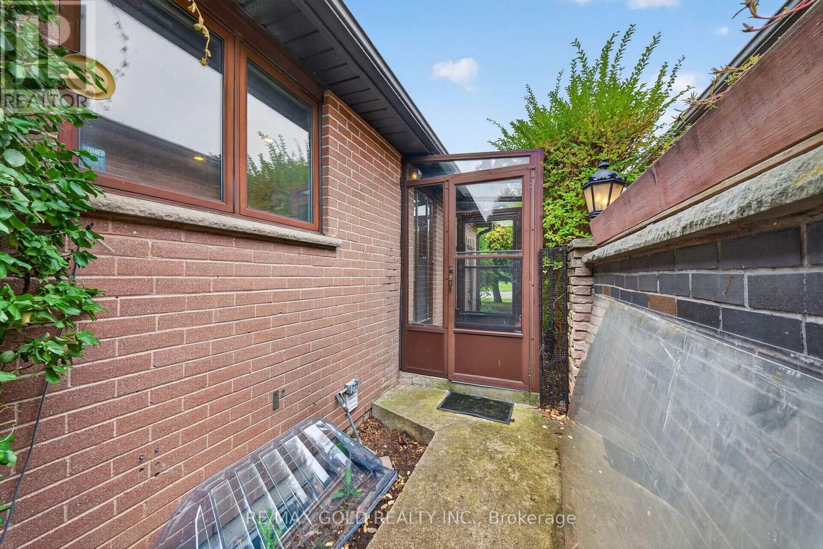 722 Balmoral Drive Property Photo 36