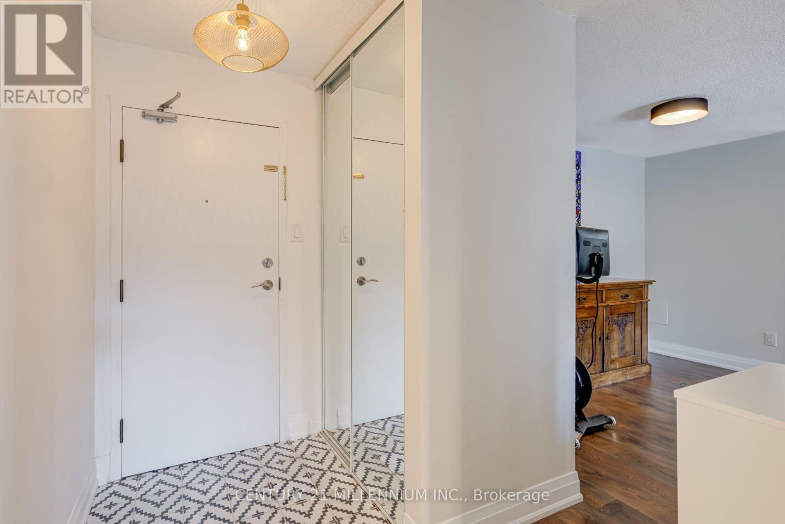 705 - 330 Rathburn Road W Property Photo 4
