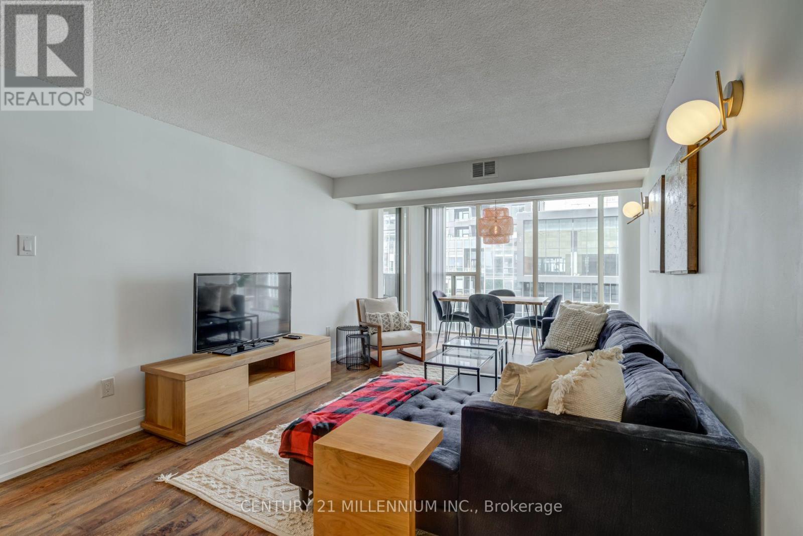 705 - 330 Rathburn Road W Property Photo 11