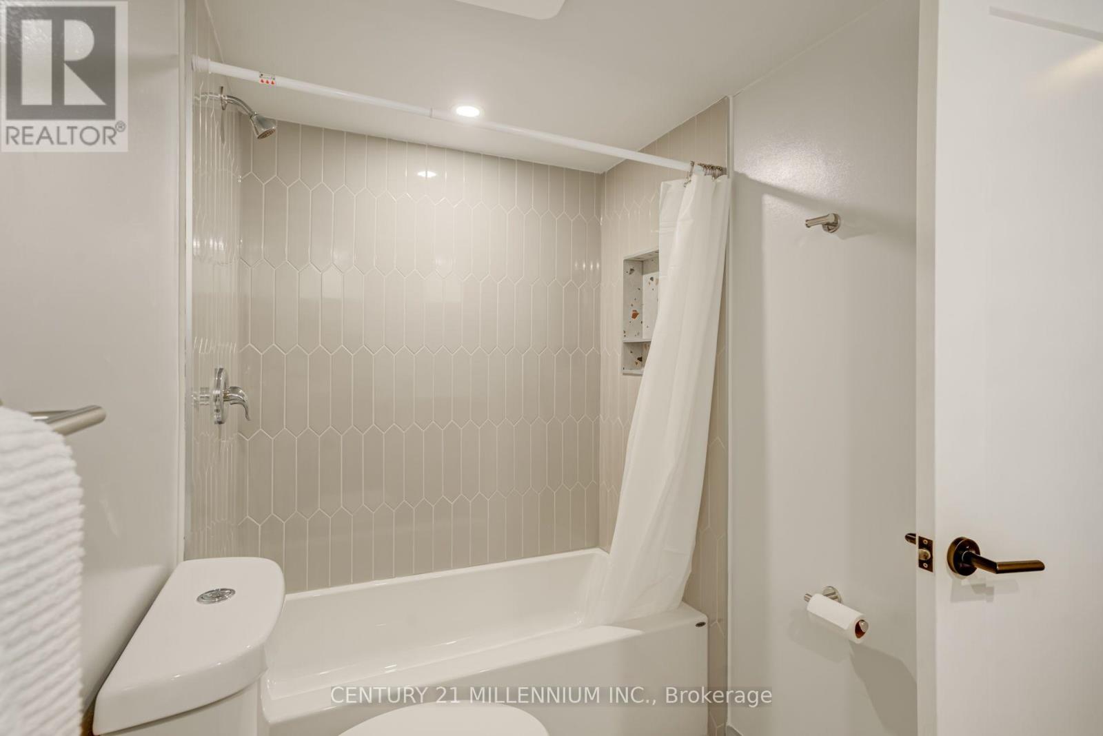705 - 330 Rathburn Road W Property Photo 26