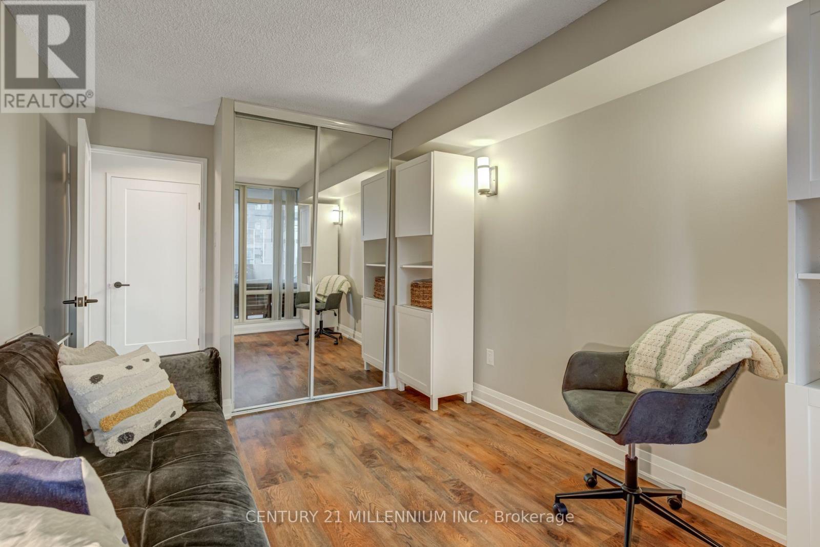 705 - 330 Rathburn Road W Property Photo 29