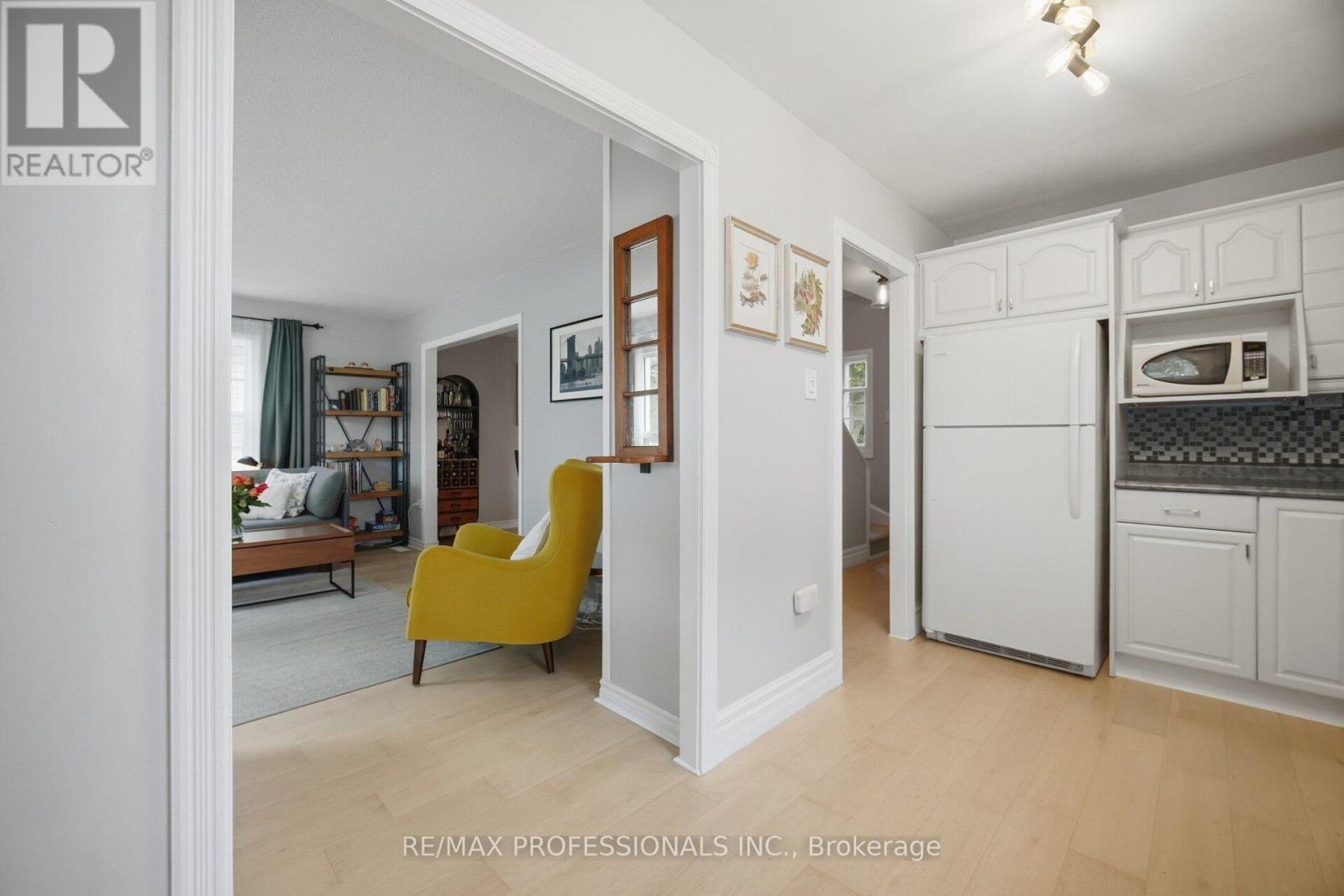 8 Smith Crescent Property Photo 9