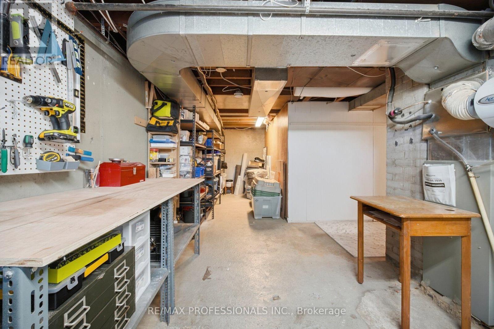 8 Smith Crescent Property Photo 29