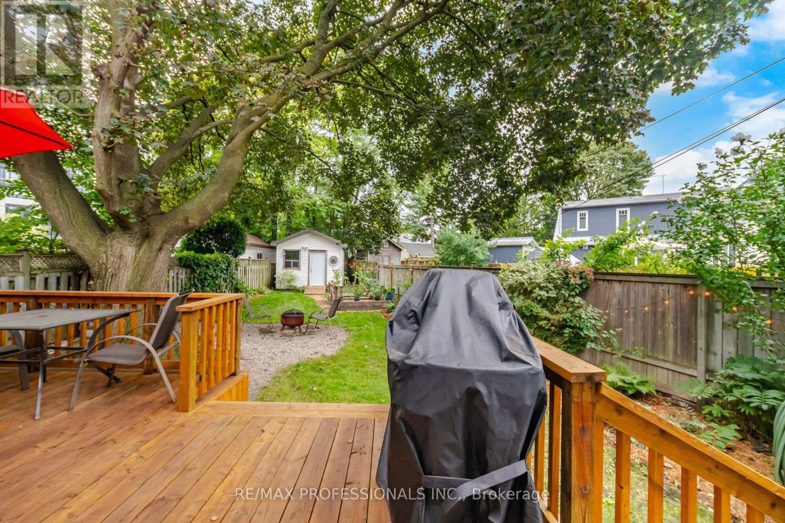 8 Smith Crescent Property Photo 32