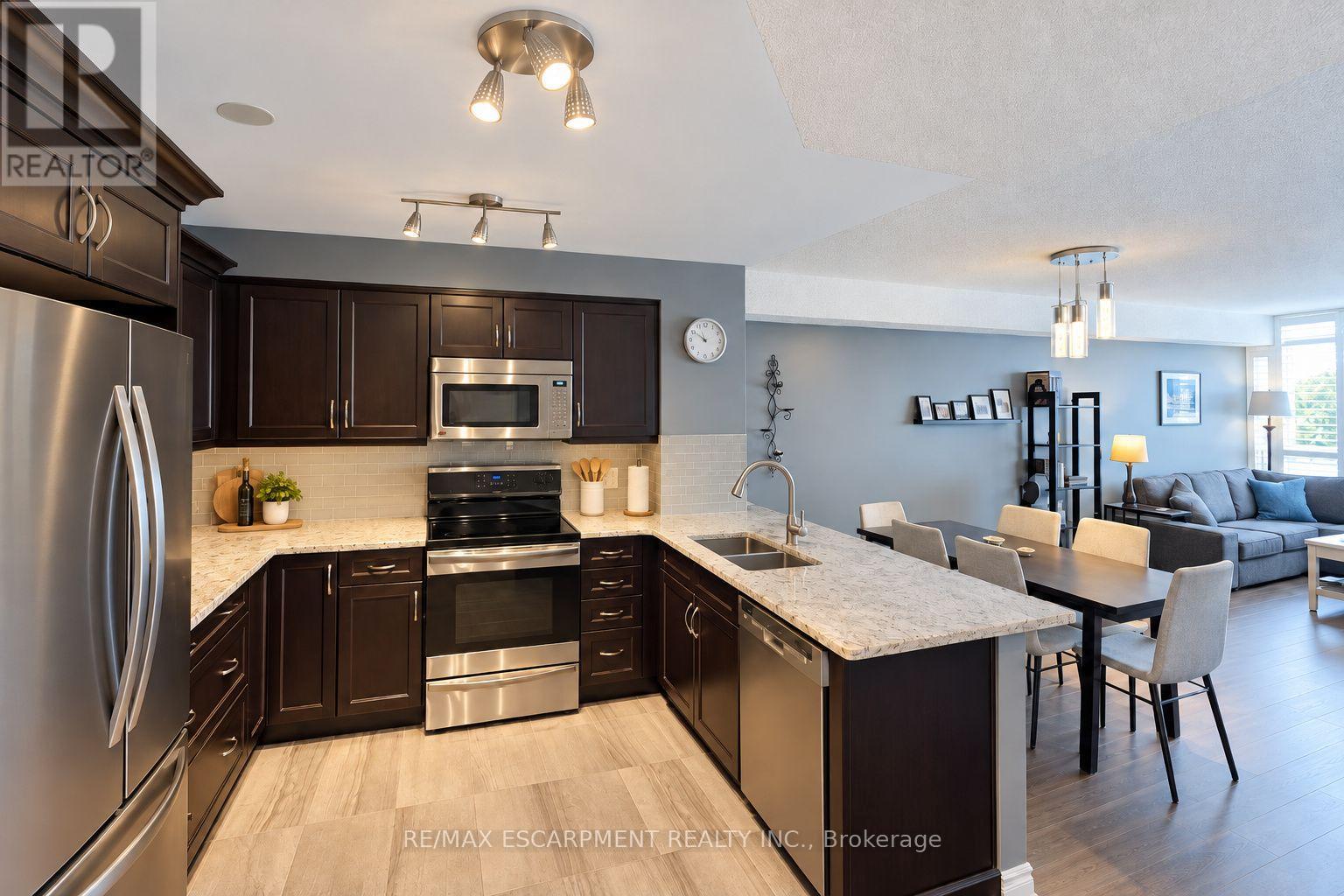503 - 1276 Maple Crossing Boulevard Property Photo 9