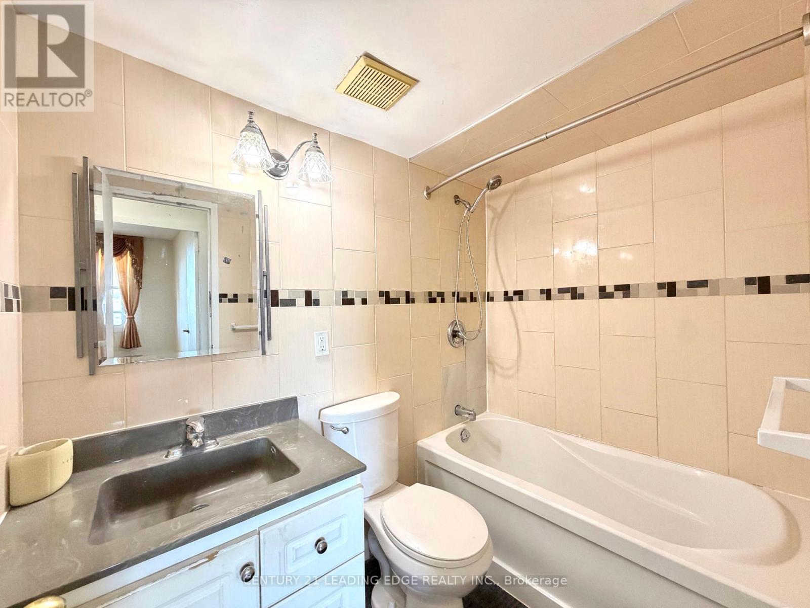 1007 - 1455 Lawrence Avenue W Property Photo 9
