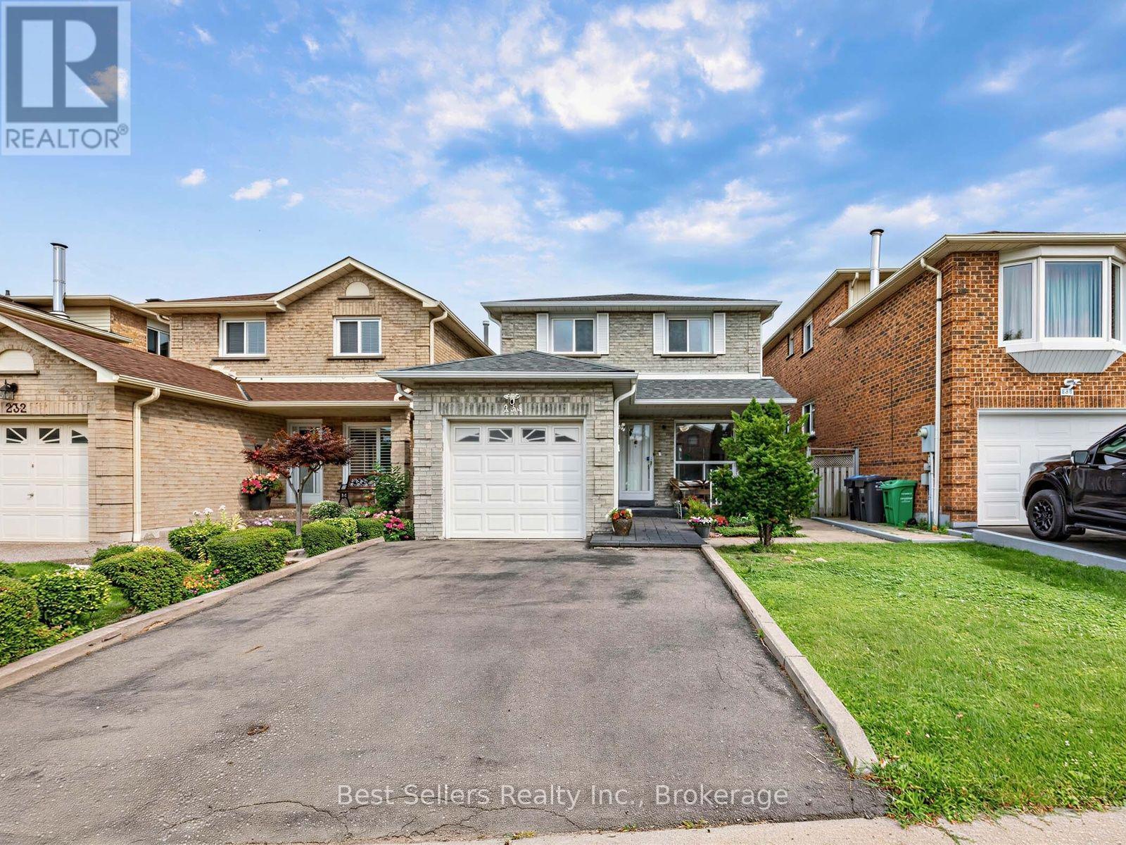 234 Lech Walesa Drive Property Photo 2