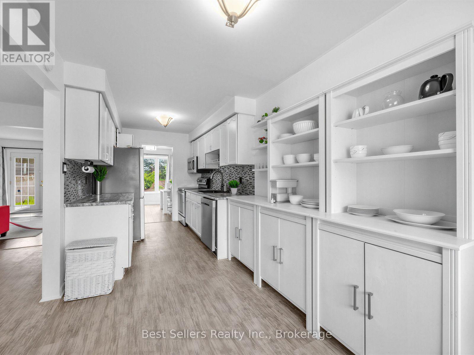 234 Lech Walesa Drive Property Photo 15