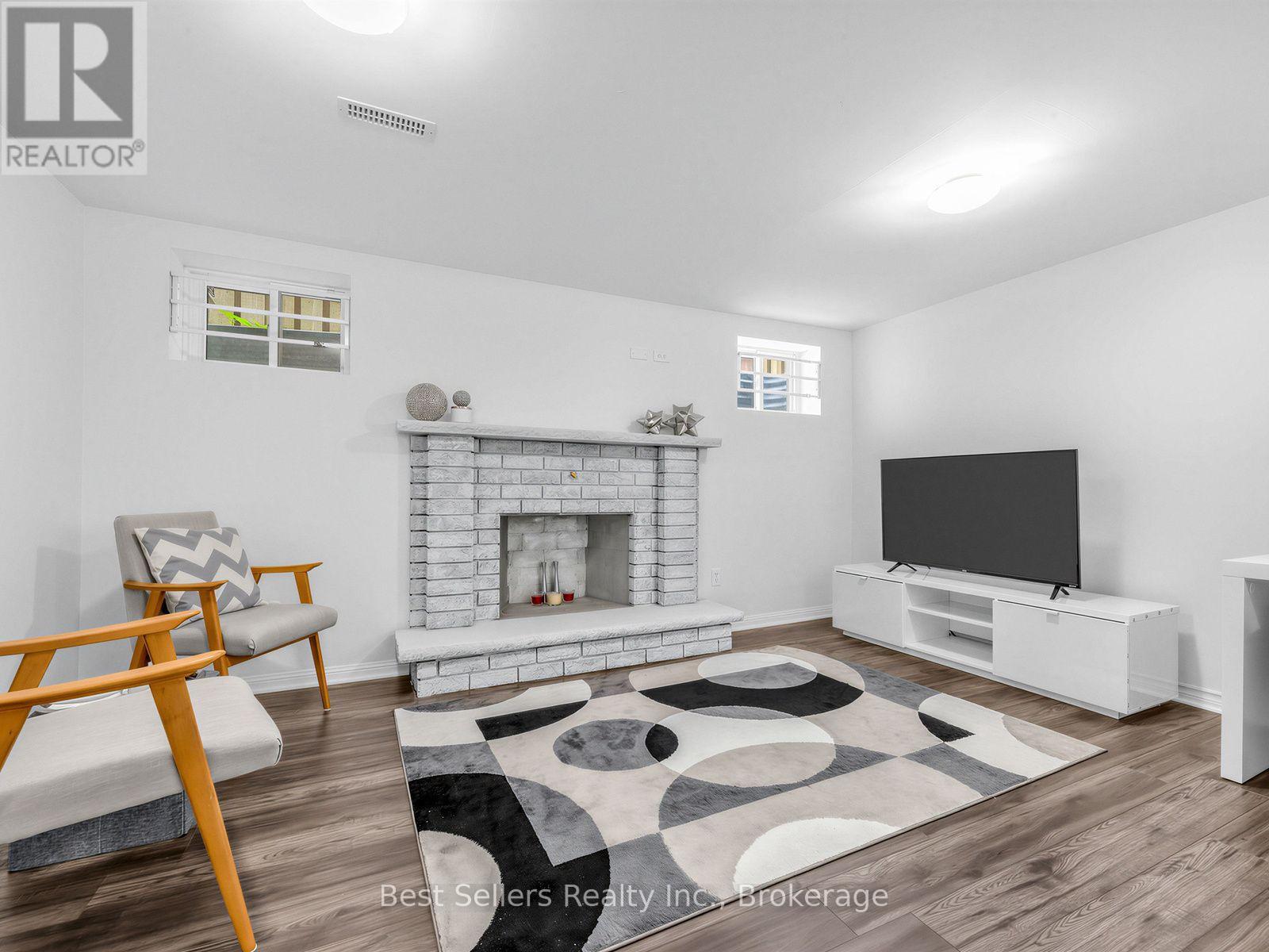 234 Lech Walesa Drive Property Photo 25