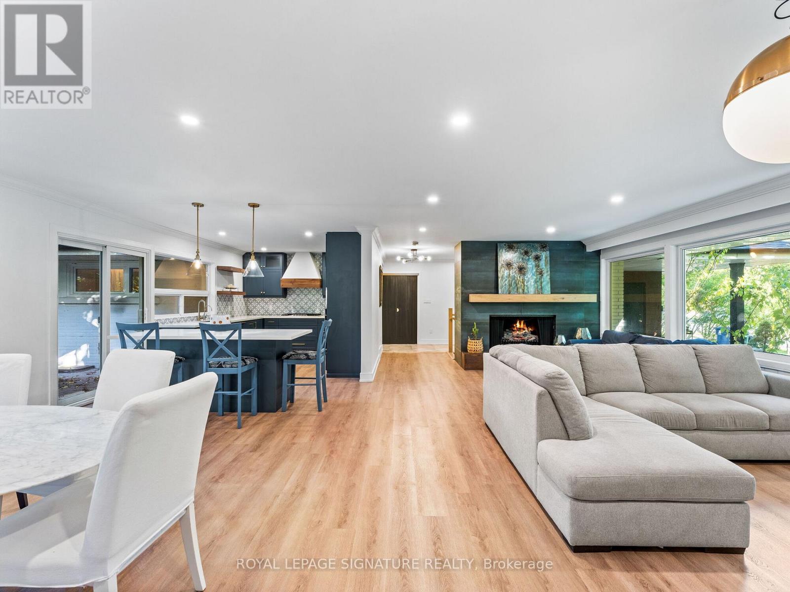 1620 Islington Avenue Property Photo 4