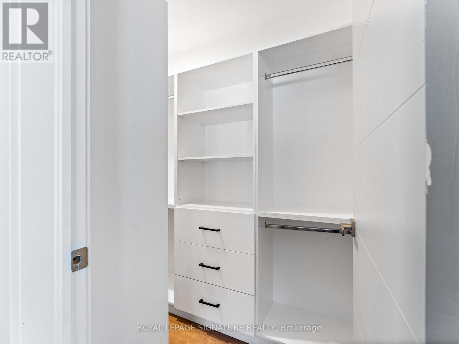 1620 Islington Avenue Property Photo 16