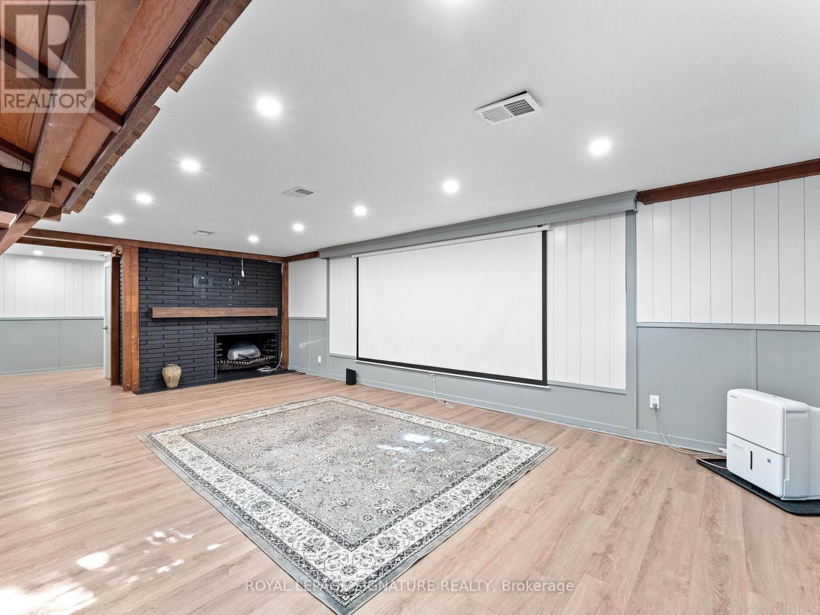 1620 Islington Avenue Property Photo 28