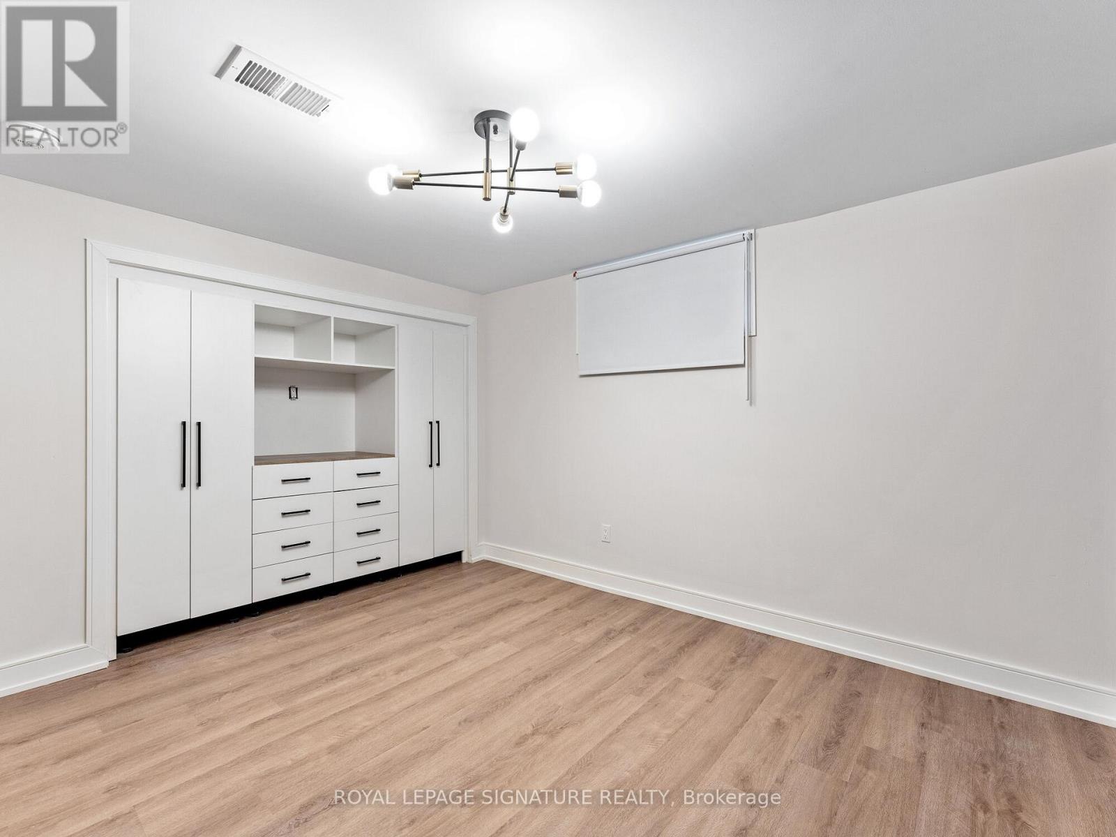 1620 Islington Avenue Property Photo 35
