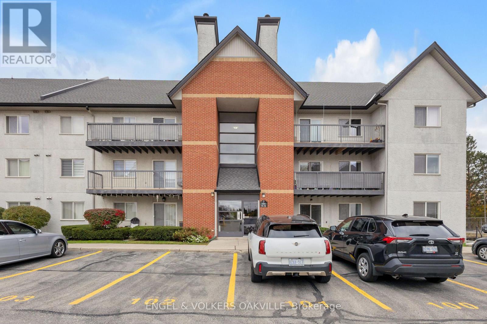 712 - 1450 Glen Abbey Gate Property Photo 1