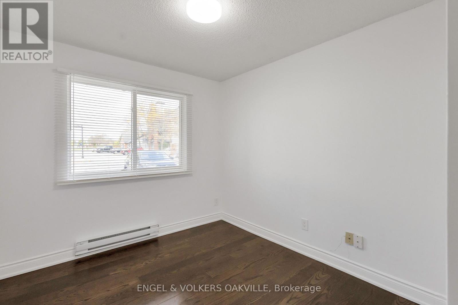 712 - 1450 Glen Abbey Gate Property Photo 13