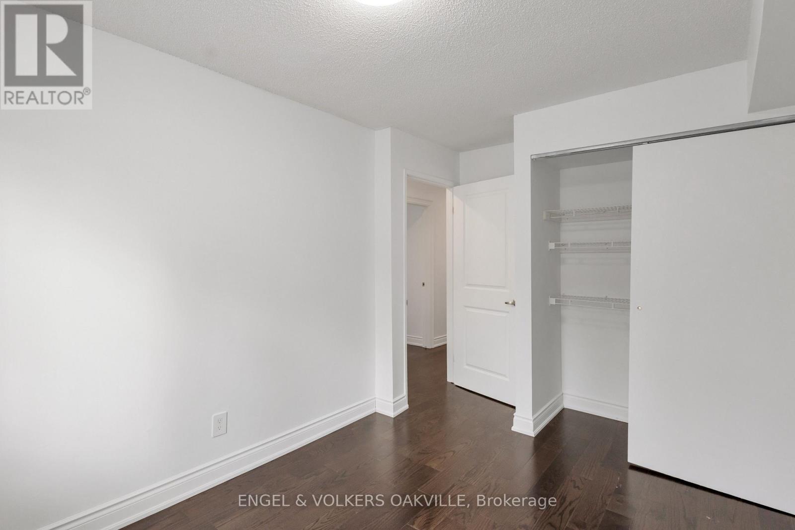 712 - 1450 Glen Abbey Gate Property Photo 17