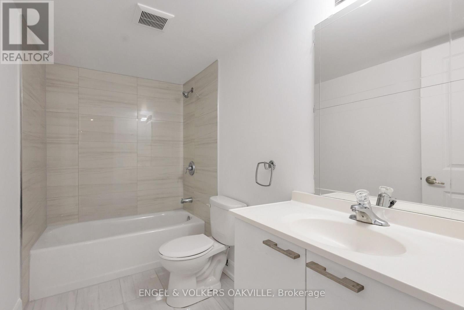 712 - 1450 Glen Abbey Gate Property Photo 19