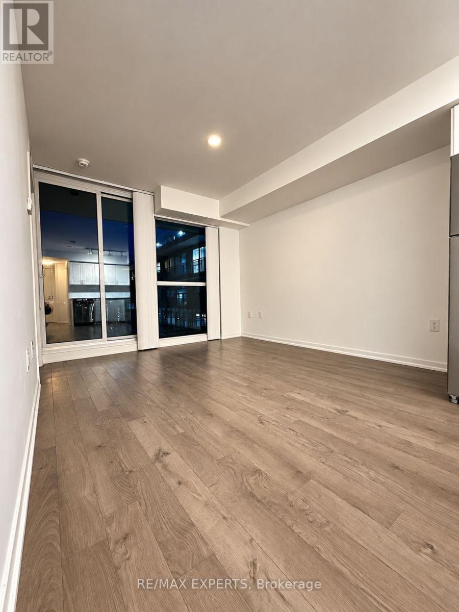 516 - 3091 Dufferin Street Property Photo 11