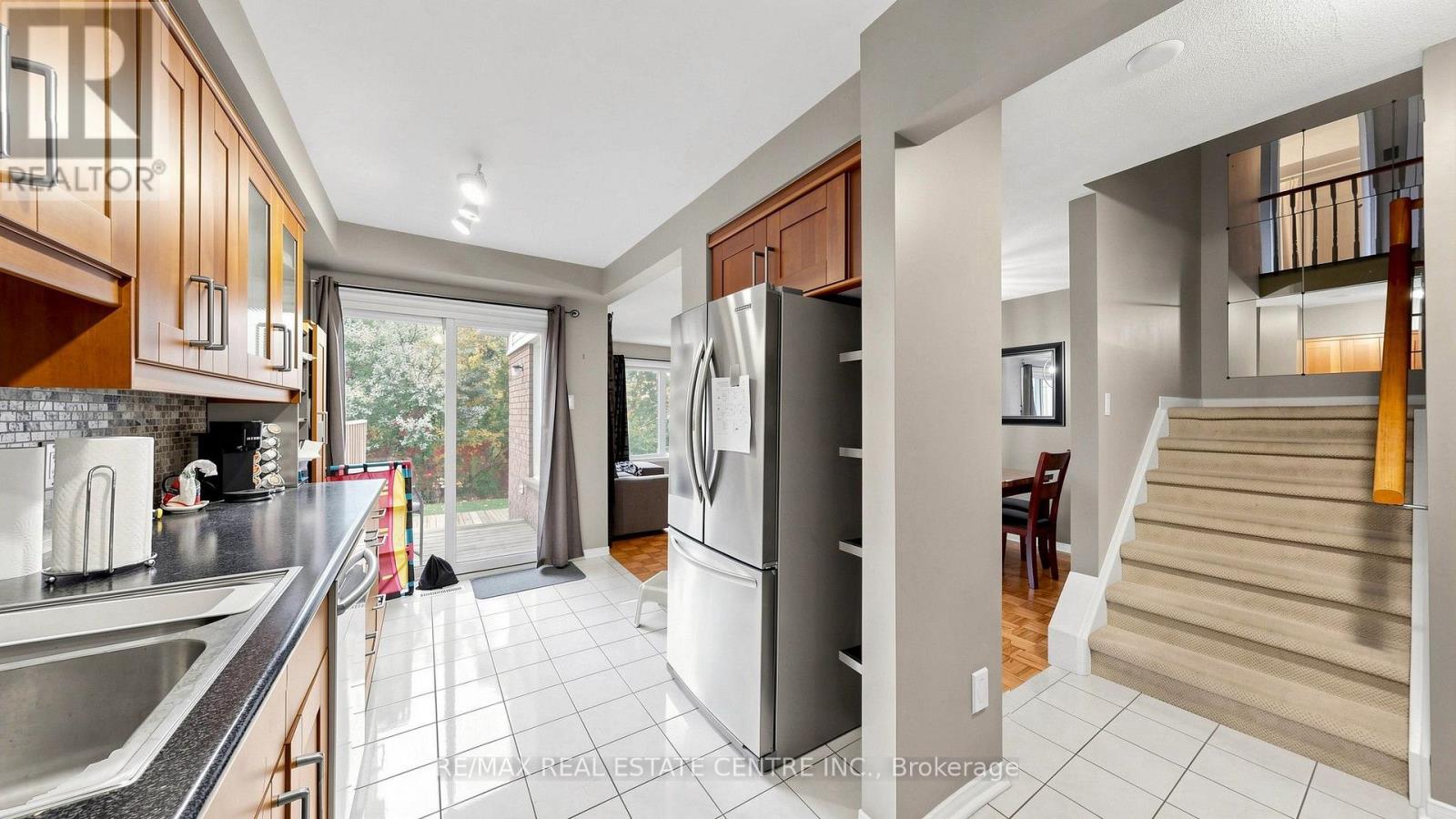 3 - 2215 Cleaver Avenue Property Photo 15