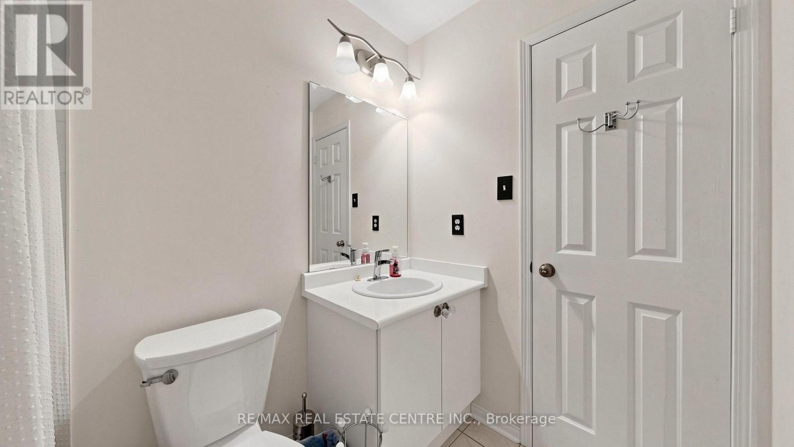 3 - 2215 Cleaver Avenue Property Photo 37
