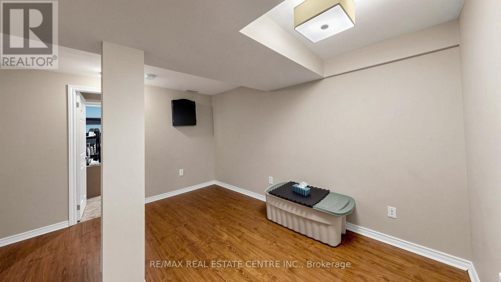 3 - 2215 Cleaver Avenue Property Photo 40