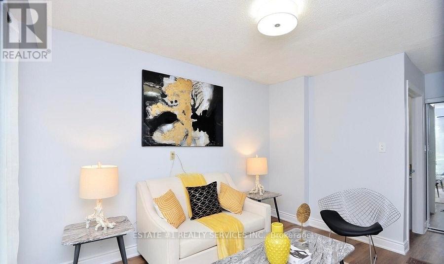 33 Camberley Crescent Property Photo 5