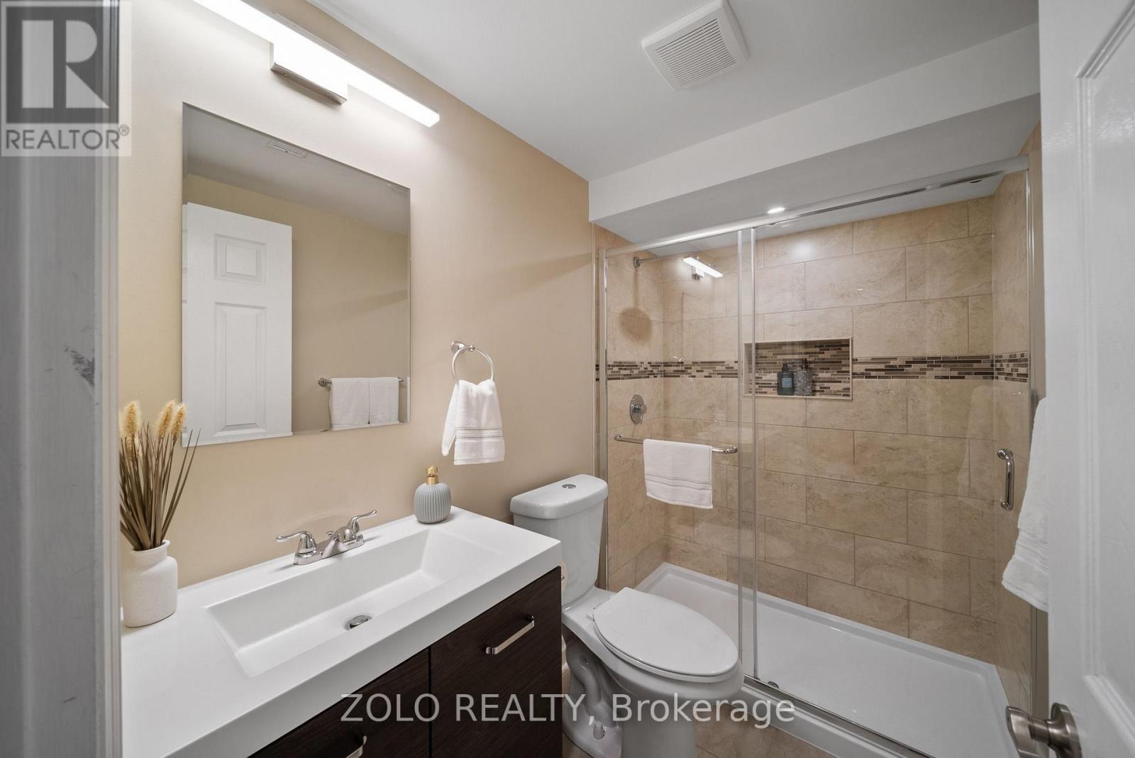 6911b Hickling Crescent Property Photo 41