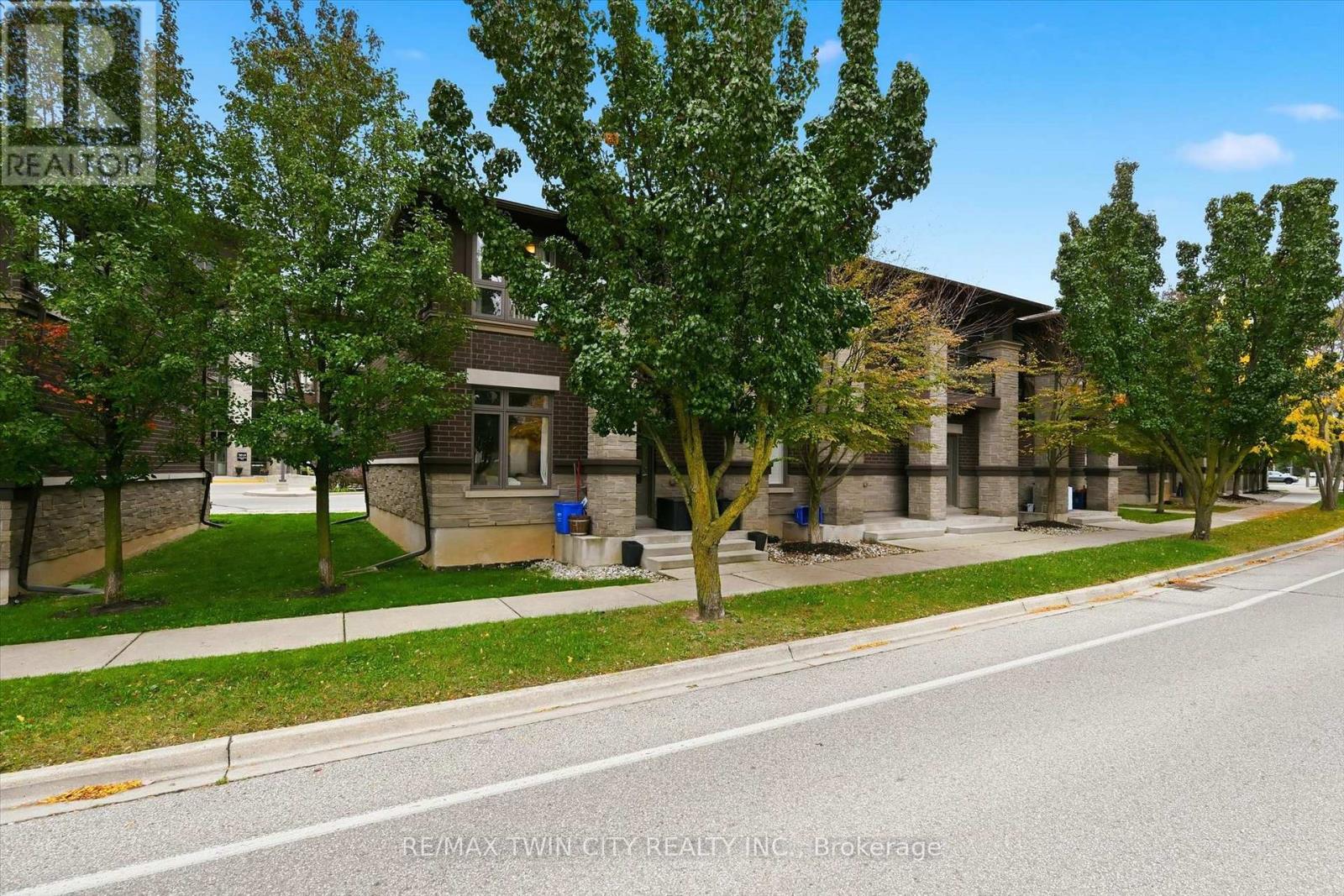 9 - 5030 Corporate Drive Property Photo 26