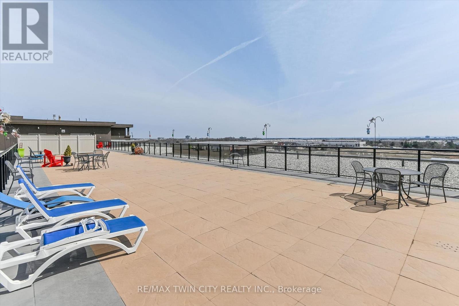 9 - 5030 Corporate Drive Property Photo 36