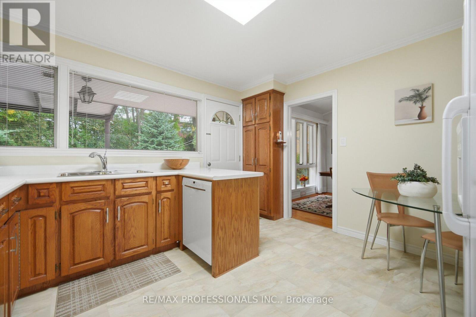 9 Humber Ridge Drive Property Photo 15