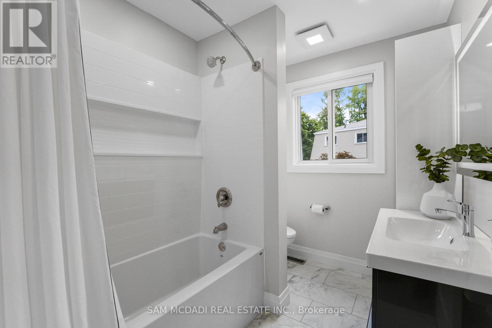 157 - 400 Mississauga Valley Boulevard Property Photo 23