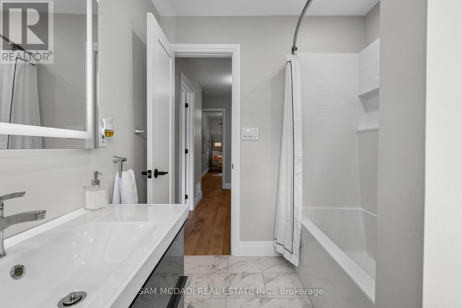 157 - 400 Mississauga Valley Boulevard Property Photo 25