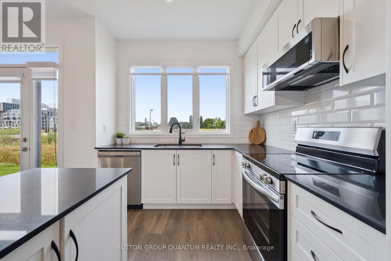3040 Robert Lamb Boulevard Property Photo 7