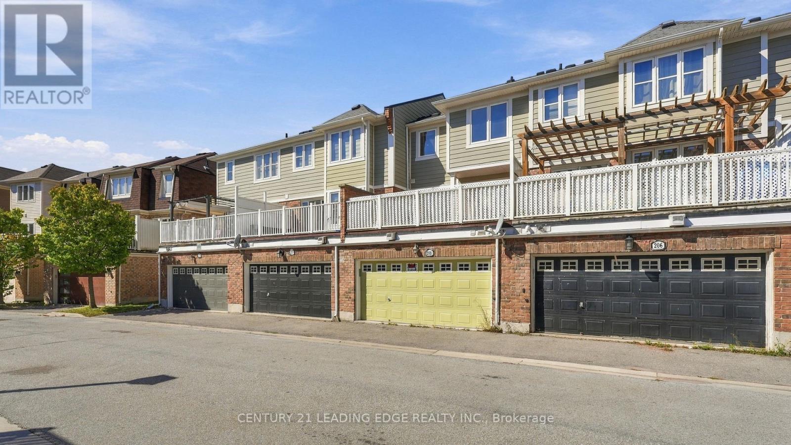 208 Magurn Gate Property Photo 4