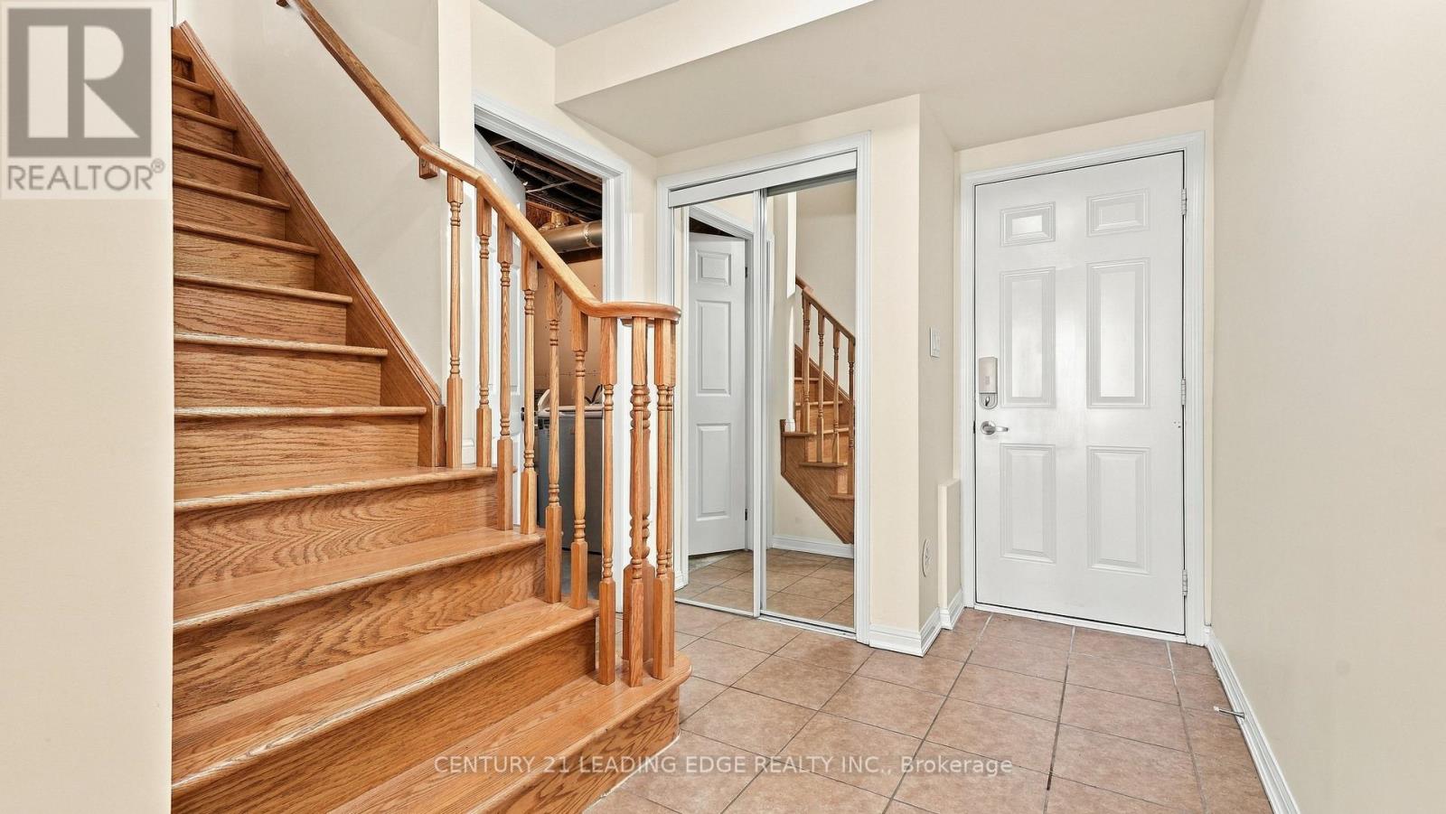 208 Magurn Gate Property Photo 8