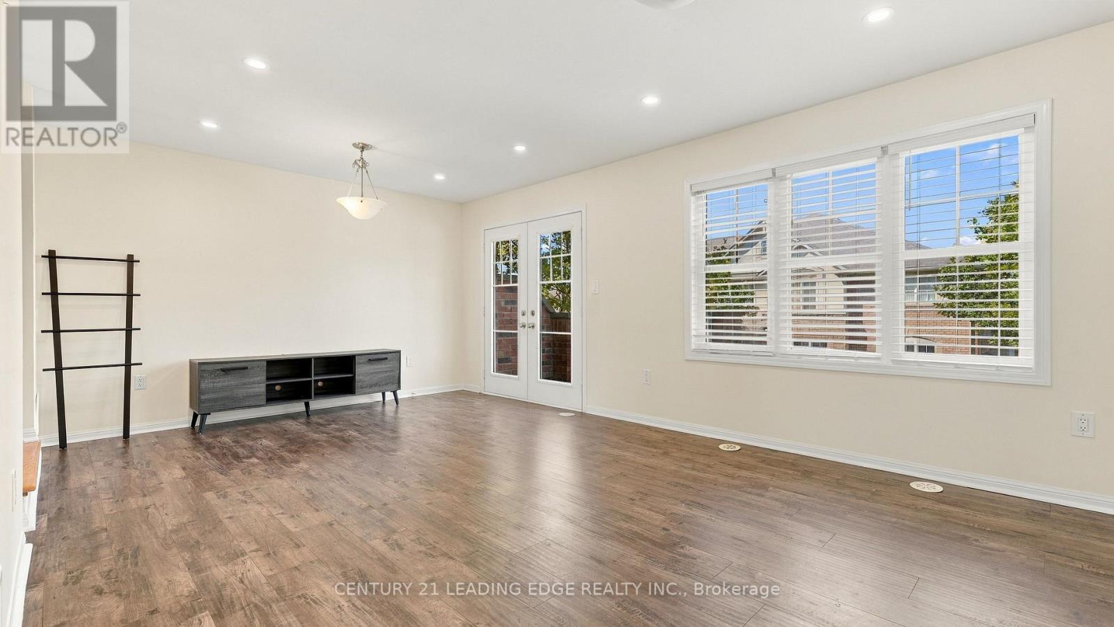 208 Magurn Gate Property Photo 14
