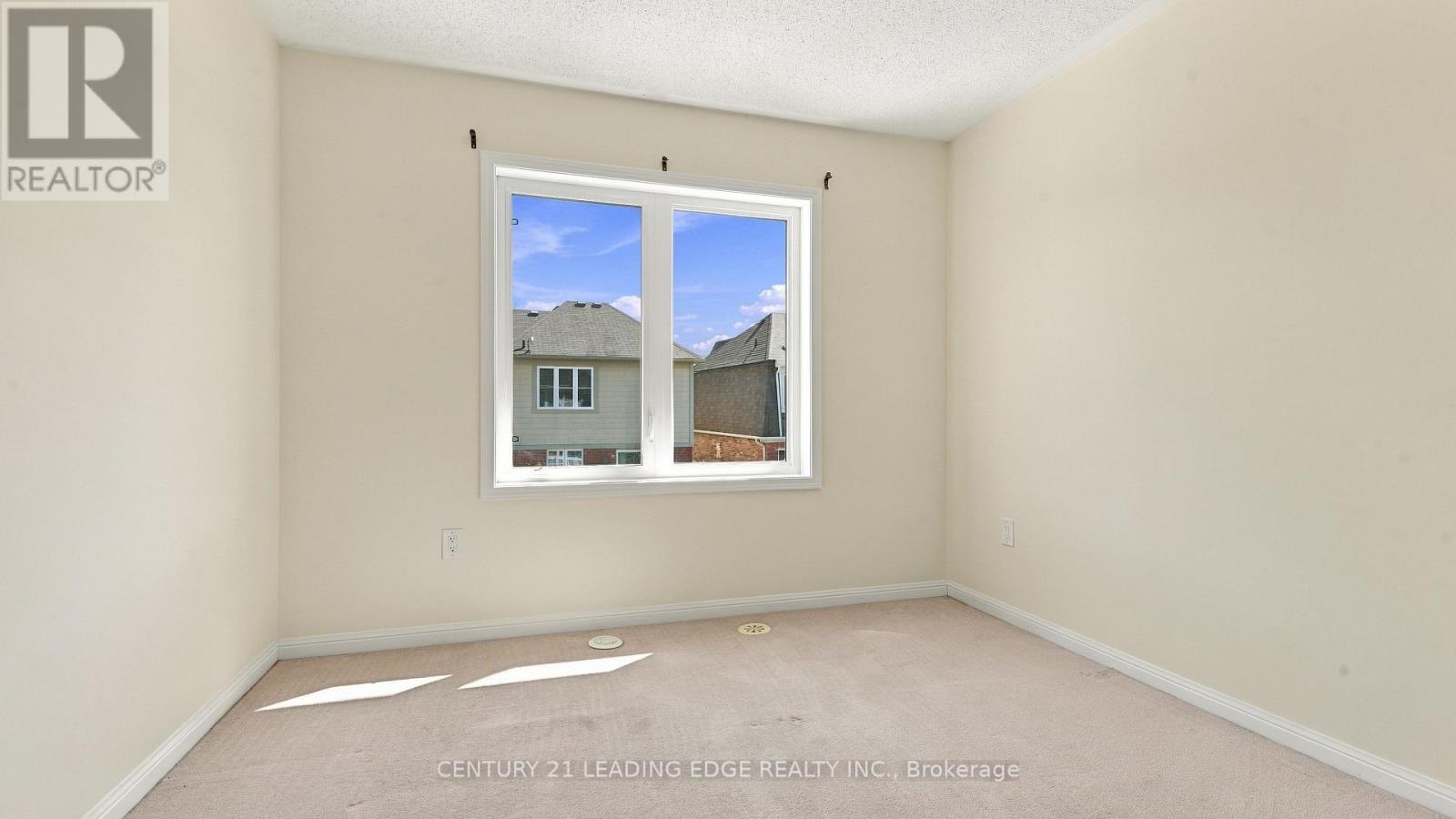 208 Magurn Gate Property Photo 32