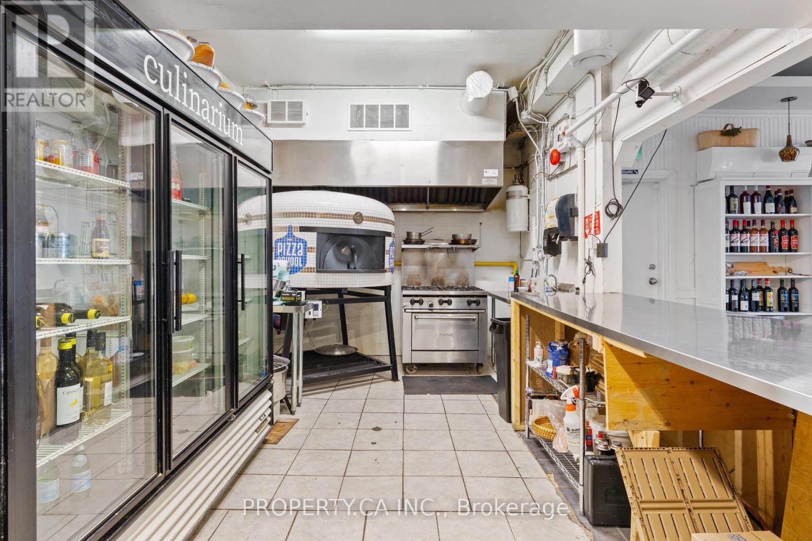 1213 Weston Road Property Photo 10