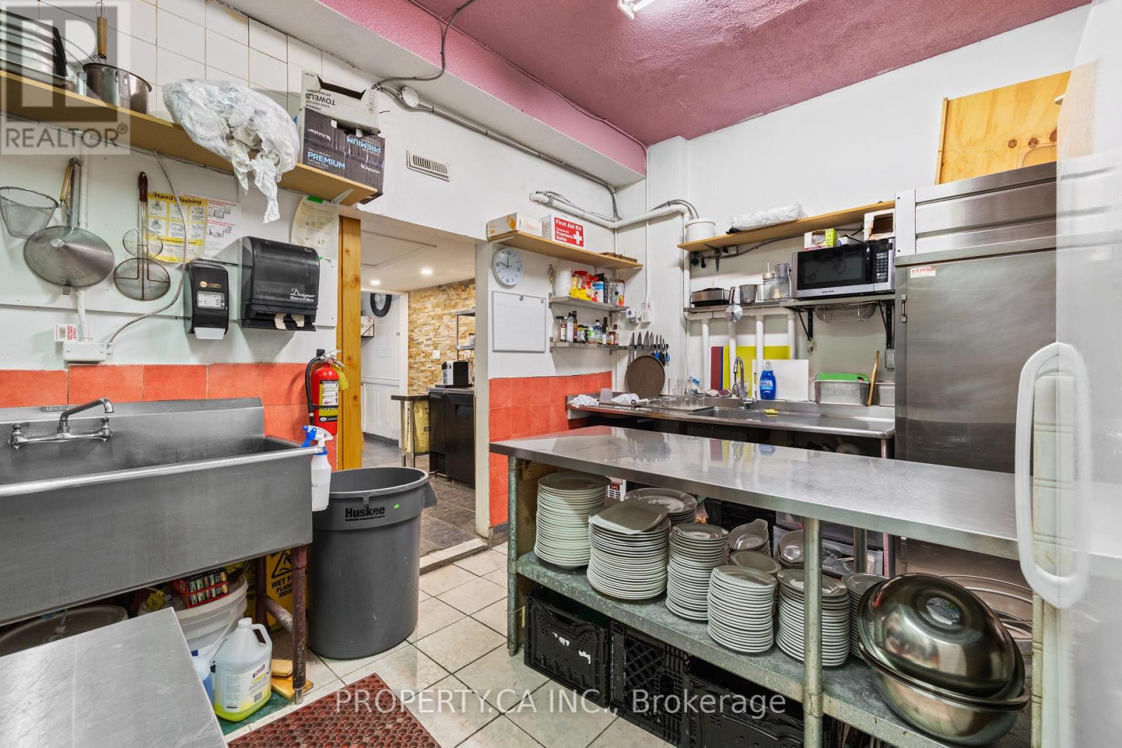 1213 Weston Road Property Photo 14