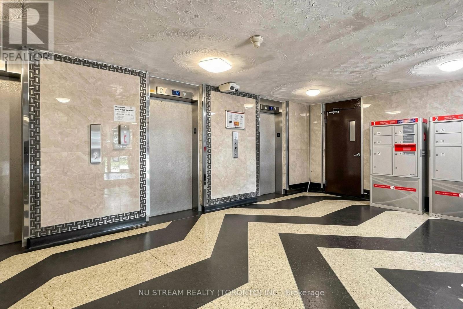604 - 100 Lotherton Pathway Property Photo 4