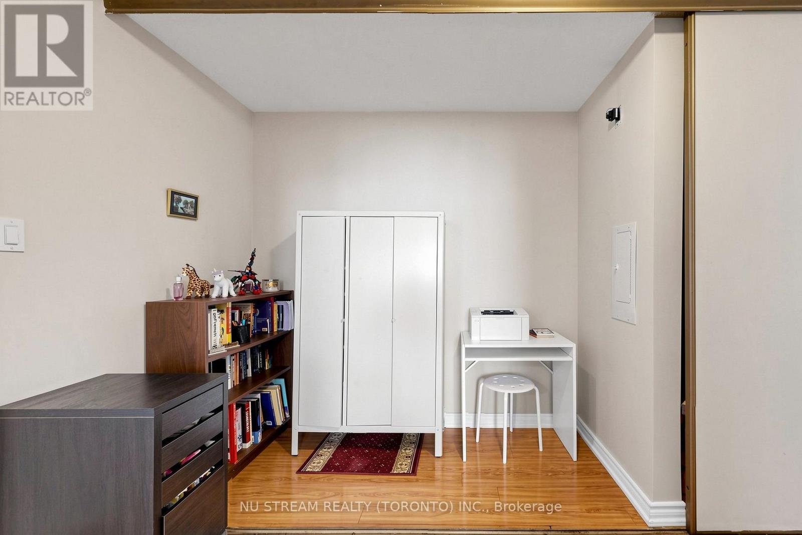 604 - 100 Lotherton Pathway Property Photo 22