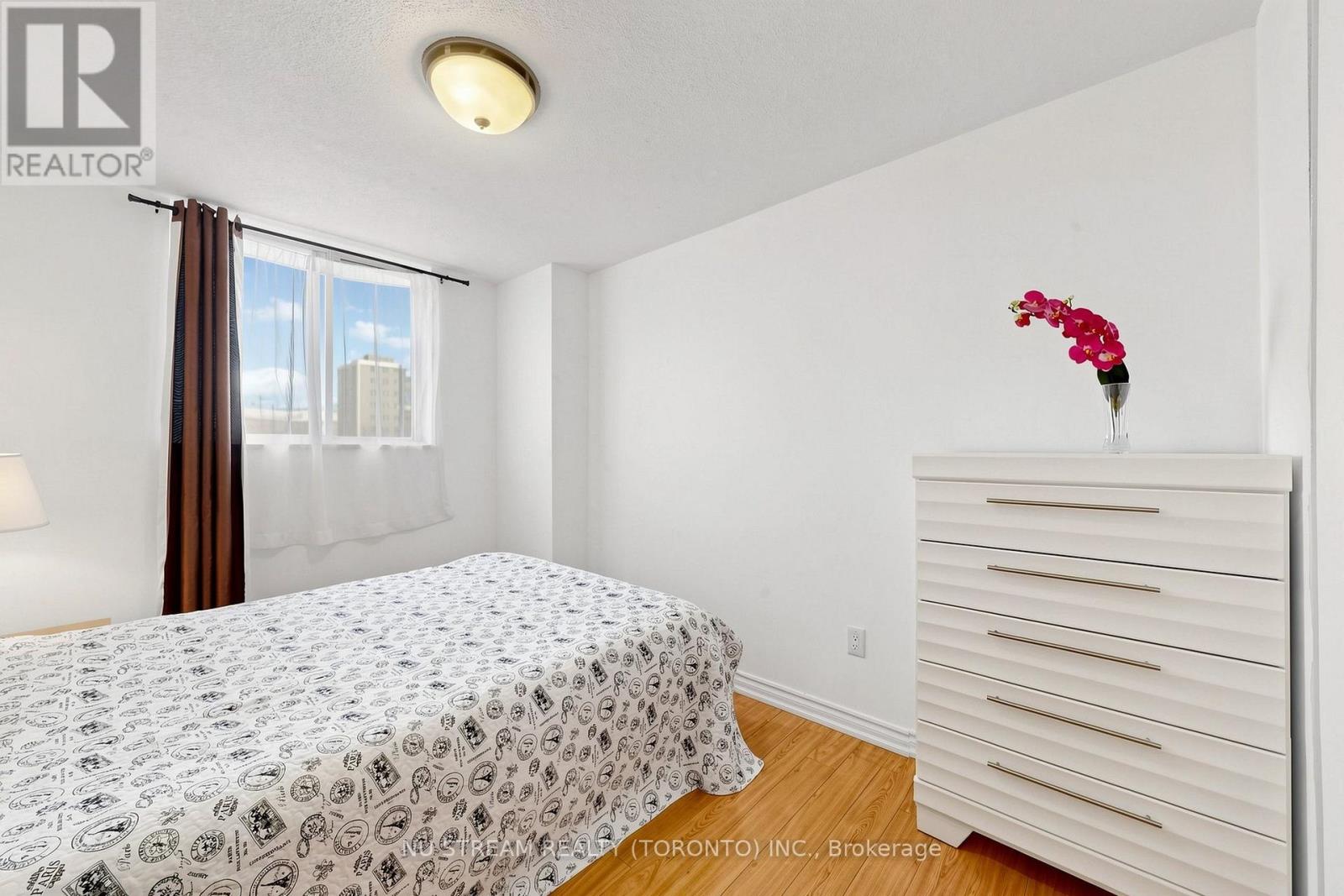 604 - 100 Lotherton Pathway Property Photo 24