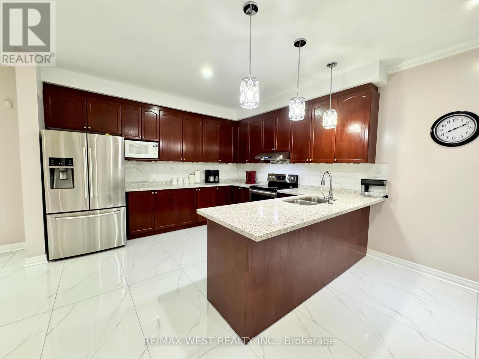 43 Tatra Crescent Property Photo 13