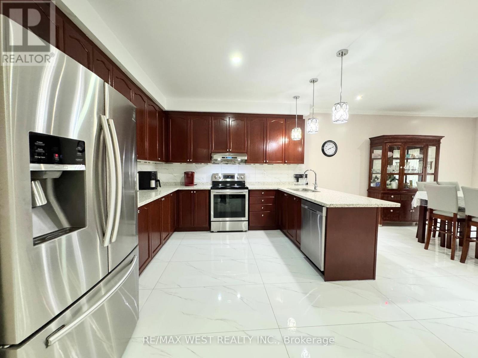 43 Tatra Crescent Property Photo 14