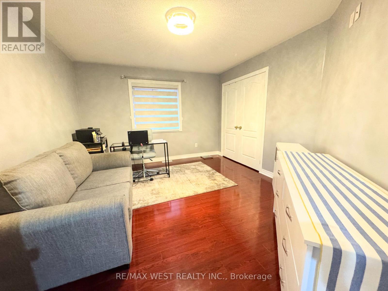 43 Tatra Crescent Property Photo 33