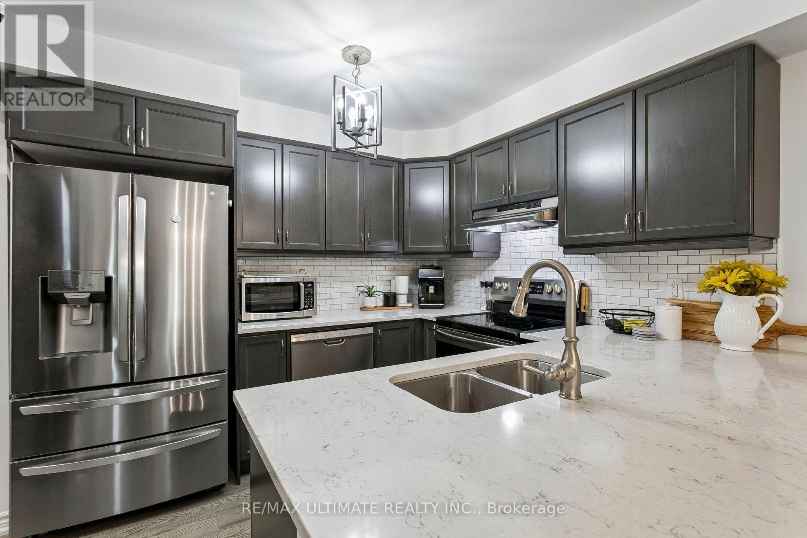 51 - 1222 Rose Way Property Photo 9