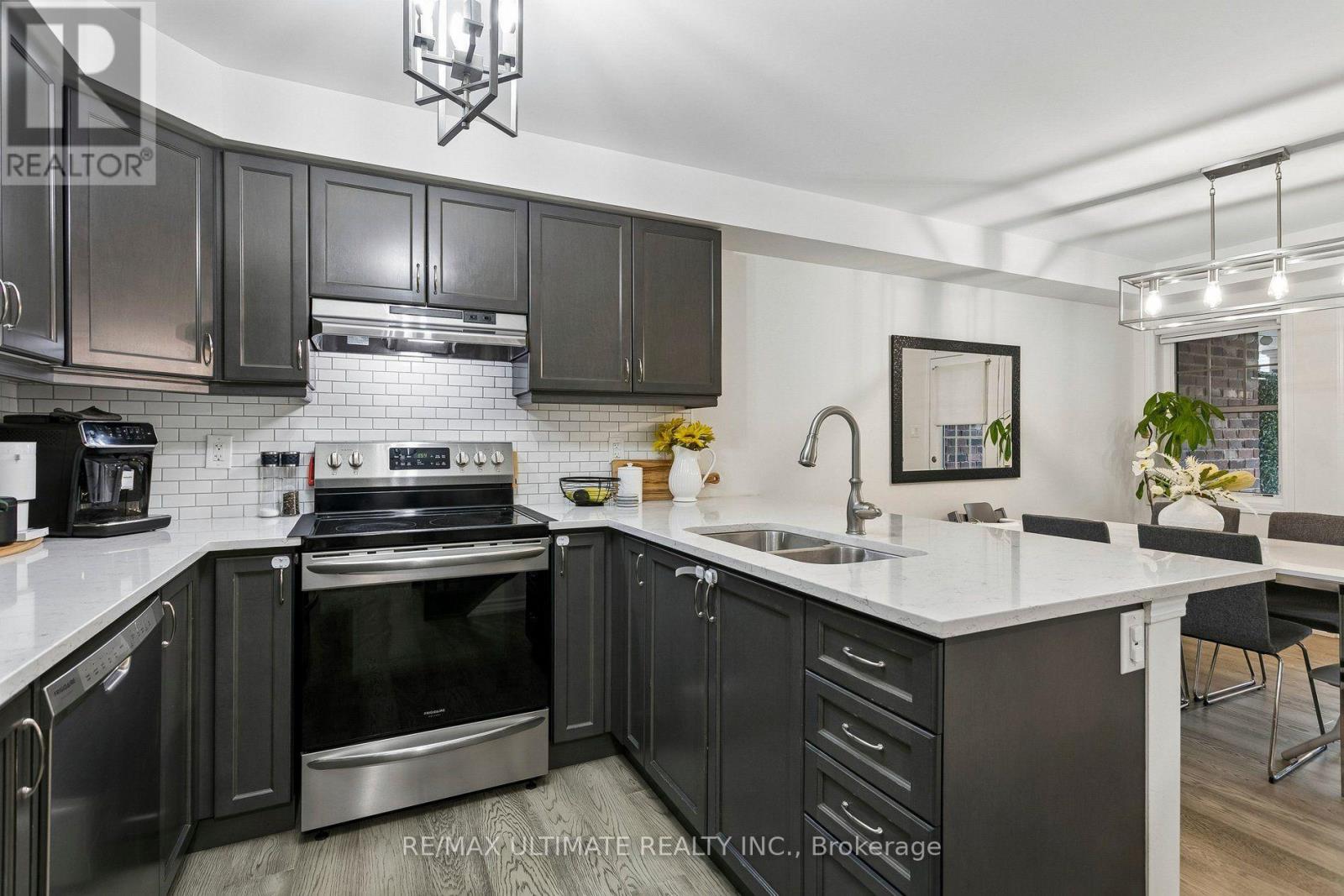 51 - 1222 Rose Way Property Photo 10