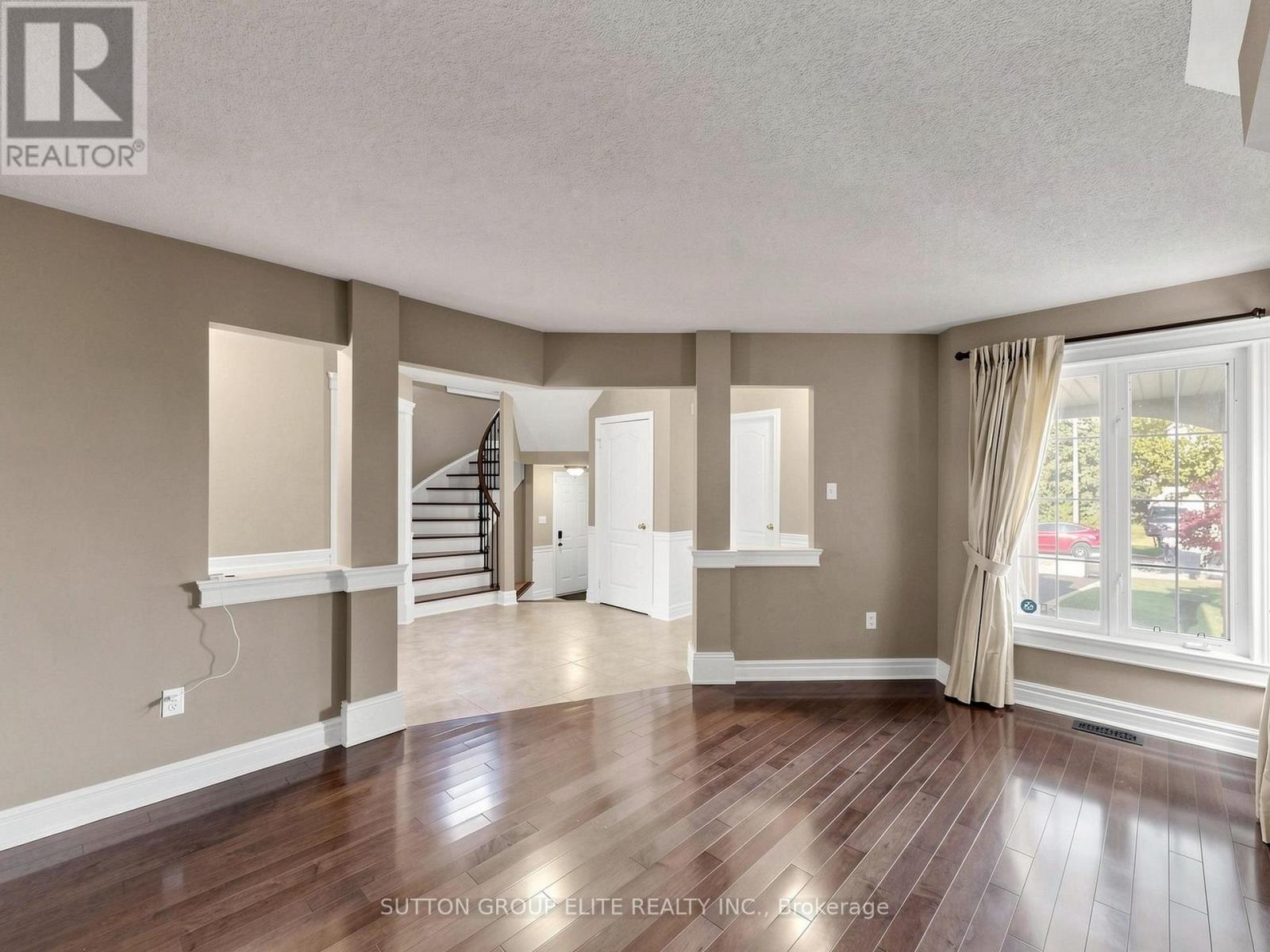 5708 Wells Place Drive Property Photo 4