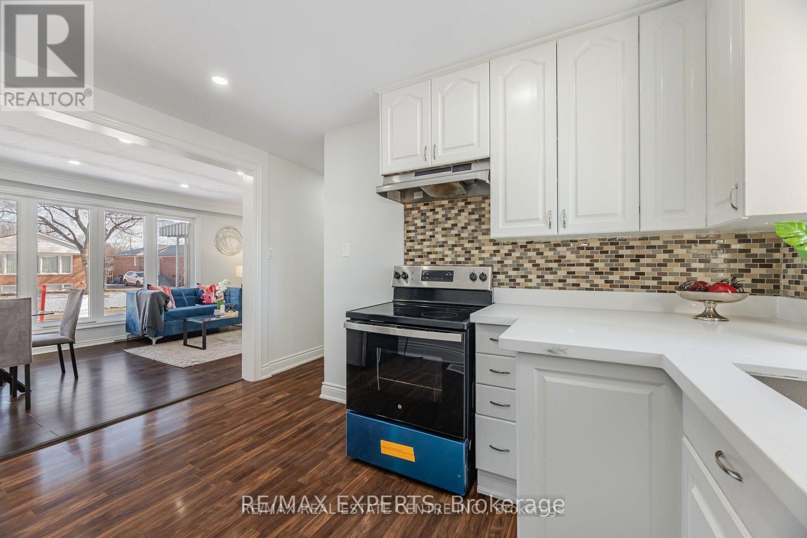 35 Edgemont Drive Property Photo 11